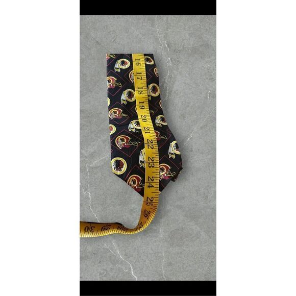 RM Sport Mens Multicolor Washington Redskins Allover Print Neck Tie - Picture 6 of 16